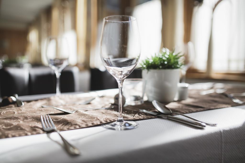 Hotel Vier Jahreszeiten Sankt Leonhard im Pitztal Extérieur photo