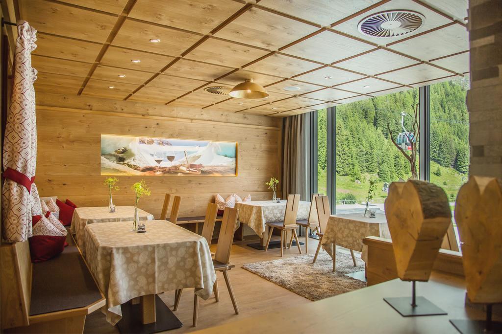 Hotel Vier Jahreszeiten Sankt Leonhard im Pitztal Extérieur photo