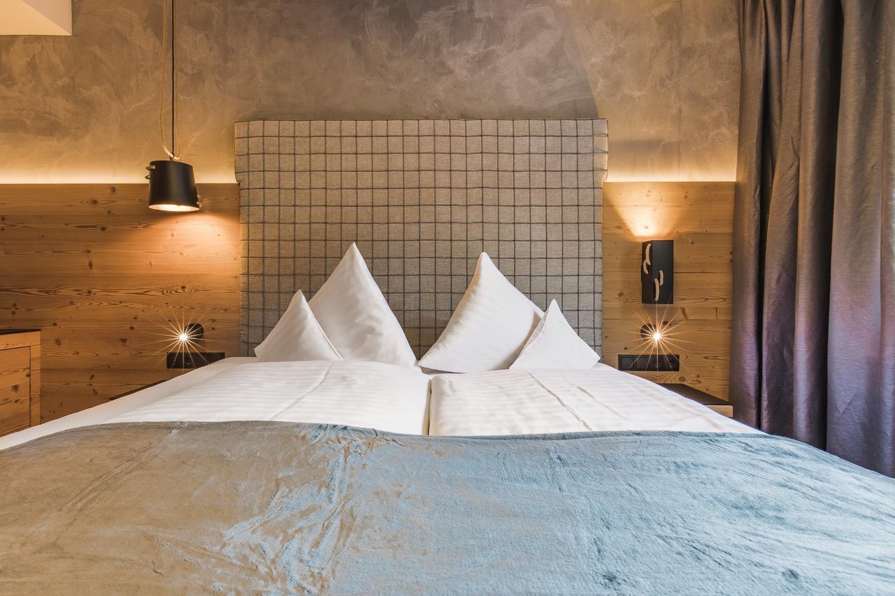 Hotel Vier Jahreszeiten Sankt Leonhard im Pitztal Extérieur photo