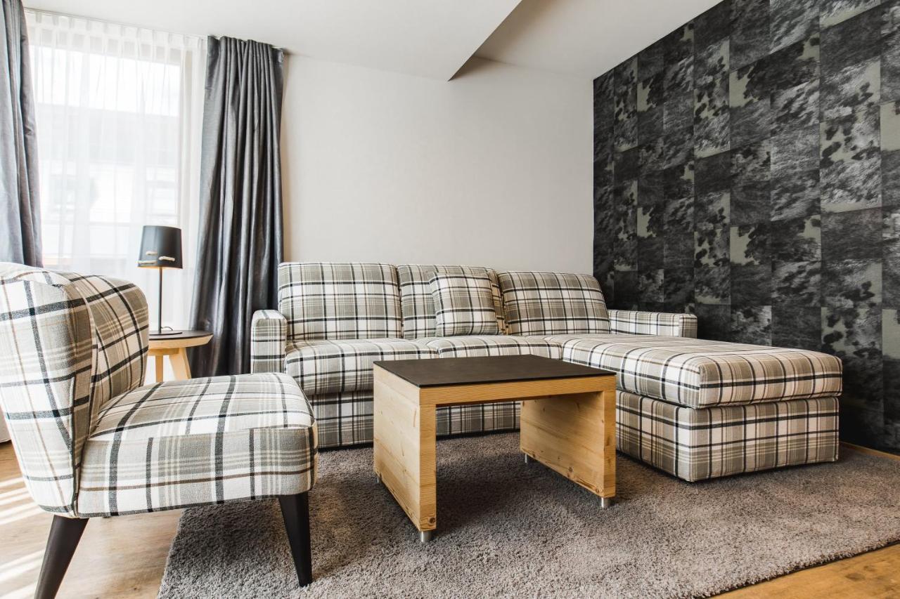 Hotel Vier Jahreszeiten Sankt Leonhard im Pitztal Extérieur photo